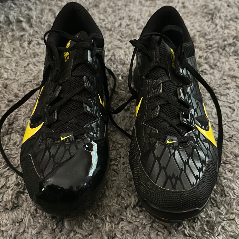 Oregon softball cleats-custom